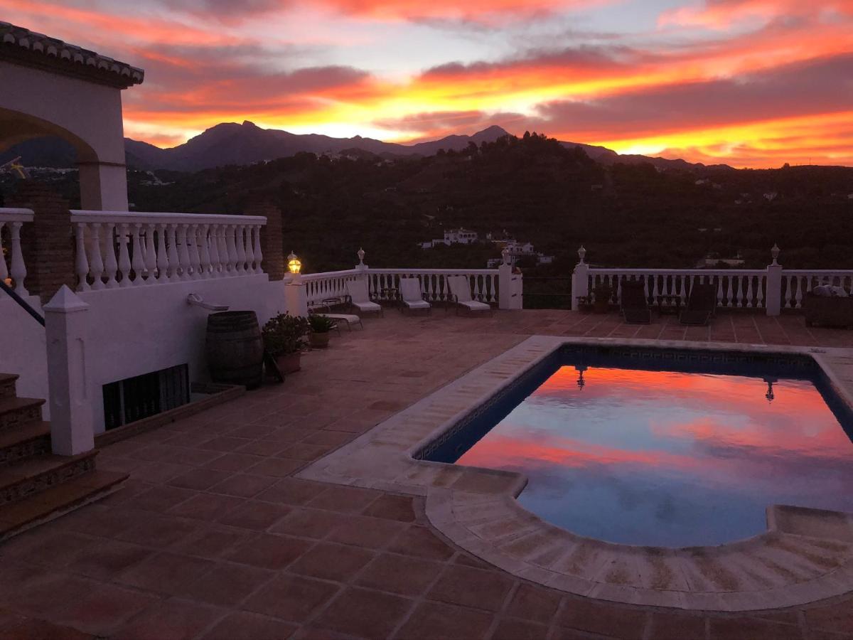 Villa Sunshine Countryside Resort Frigiliana Luaran gambar